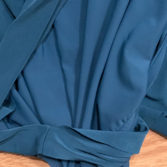 Women swim suit - Picture 3 of 8